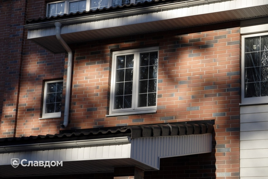 Коттеджный поселок "Солнечный берег" с облицовкой кирпичом Terca Red Flame гладкий