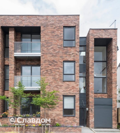 Жилой дом с облицовкой кирпичом Terca Topaas