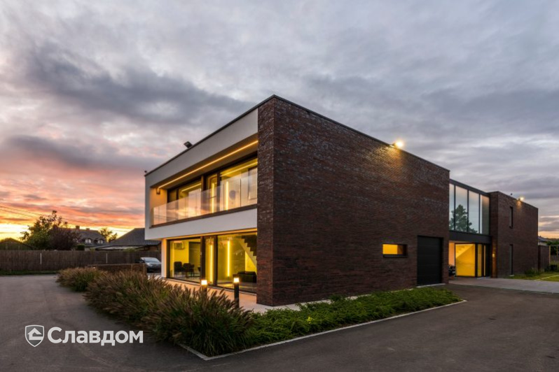 Частный дом в Эдегеме с облицовкой кирпичом Terca Wasserstrich Special E1