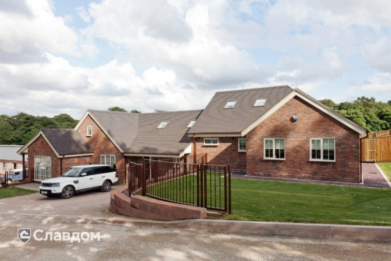 Частный дом с облицовкой кирпичом Terca Bourgondie