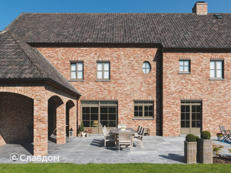 Частный дом в Оострозебеке с облицовкой кирпичом Terca Oud Kempisch