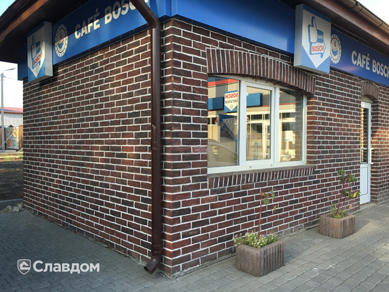 Кафе с облицовкой из кирпича Донские зори Демидовский