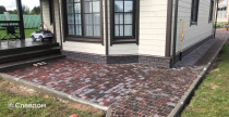 Частный дом с мощением дорожек бручасткой Старый город Клинкер