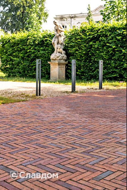 Сквер с применением брусчатки MUHR 04S Rotbraun-bunt special