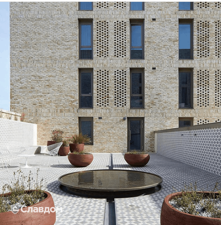 Общежитие на Kings Cross в Лондоне с облицовкой кирпичом ENGELS Mystique