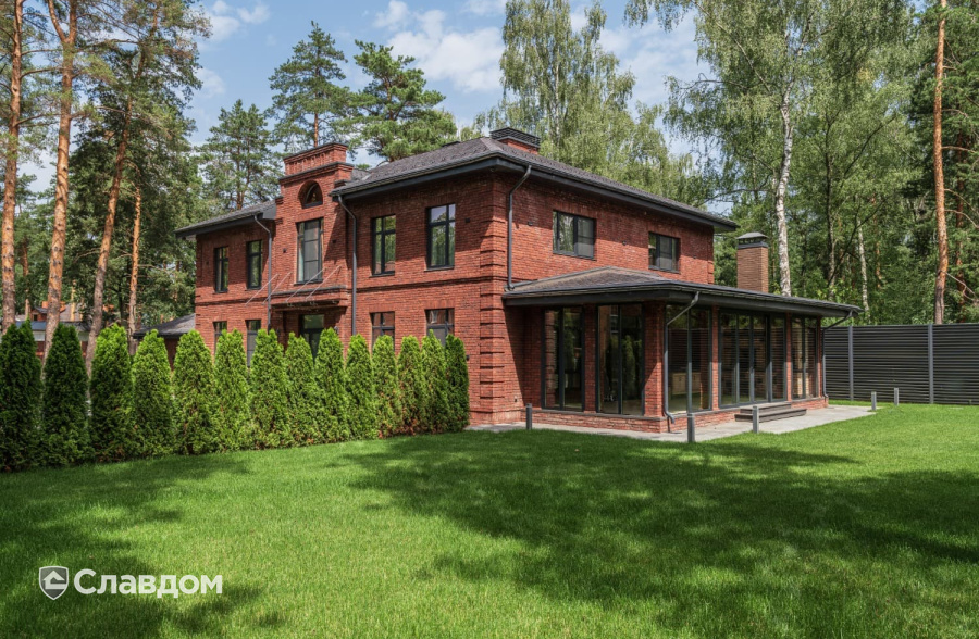 Частный дом в коттеджном поселке, Московская область