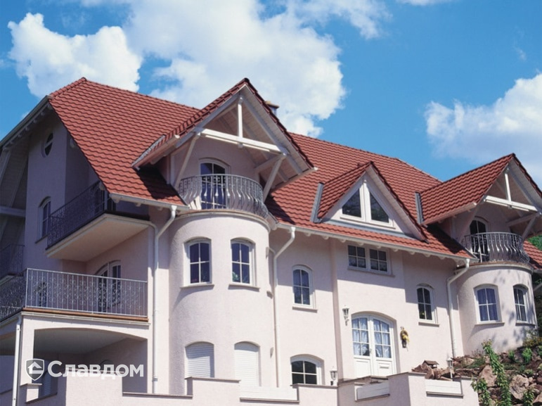 Особняк с черепицей Braas Топаз 13V натуральный красный