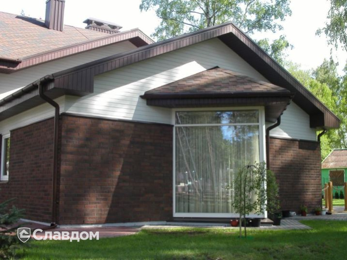 Жилой дом с облицовкой кирпичом Terca Terra шероховатый