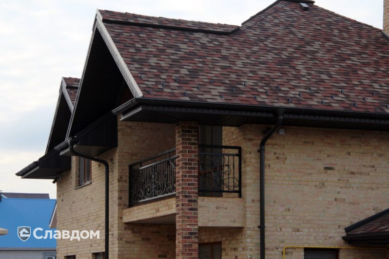 Частный дом в г.Набережные Челны с облицовкой кирпичом Terca Valeriaan