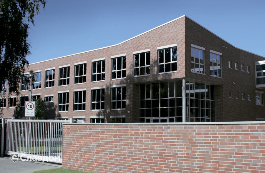 Здание общественного центра с облицовкой кирпичом Roben Canberra