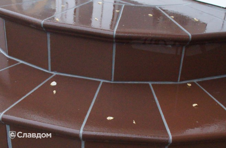 Фигурная лестница со ступенями Stroeher Duro 825 sherry