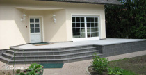 Частный дом со ступенями Stroeher Aera T 705 beton
