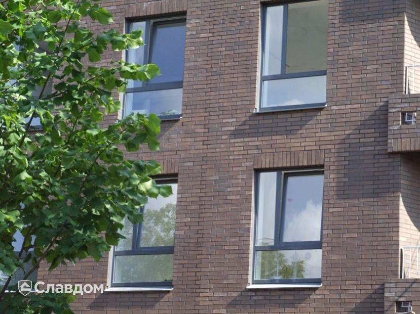 Жилой комплекс с облицовкой кирпичом Terca Terra гладкий