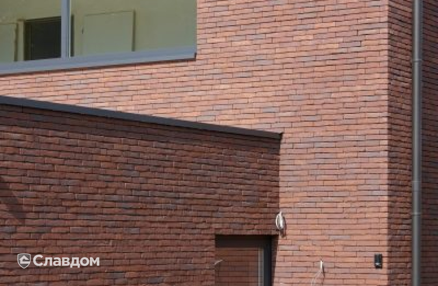 Жилой дом в Антверпене с облицовкой кирпичом Terca Iluzo Paars