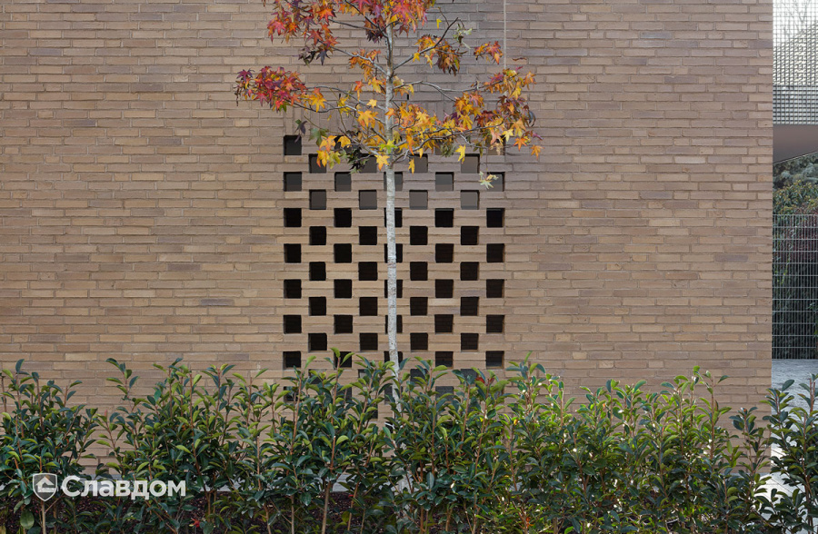 Жилой дом с облицовкой кирпичом MUHR WS34 Grau Nuanciert