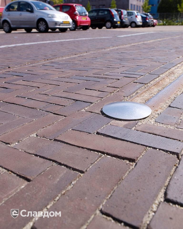 Площадь в Мидделхарнисе с применением брусчатки Penter Oliva bezand DF