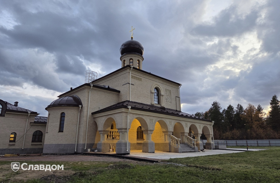 Храм Николая Чудотворца в городе Нерюнгри