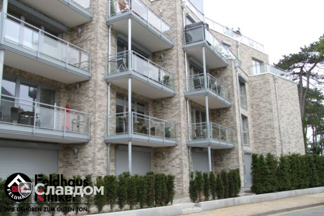 Жилой дом с облицовкой кирпичом Feldhaus Klinker 682  sintra argo blanco