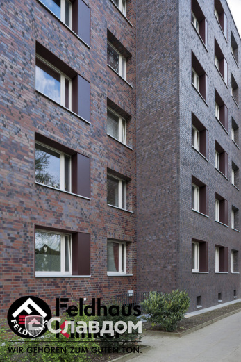 Жилой дом с облицовкой кирпичом Feldhaus Klinker 560 carbona ardor colori и 561 carbona ardor maritimo