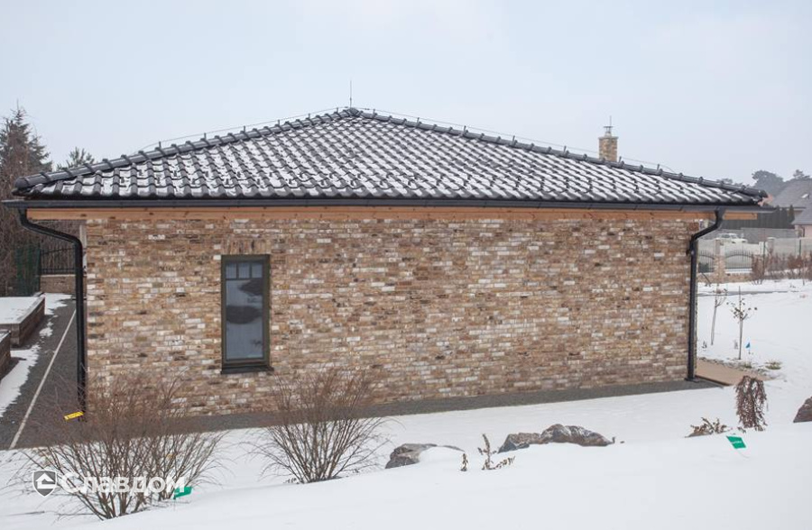 Частный дом с облицовкой кирпичом ENGELS HANDFORM Barnsteen