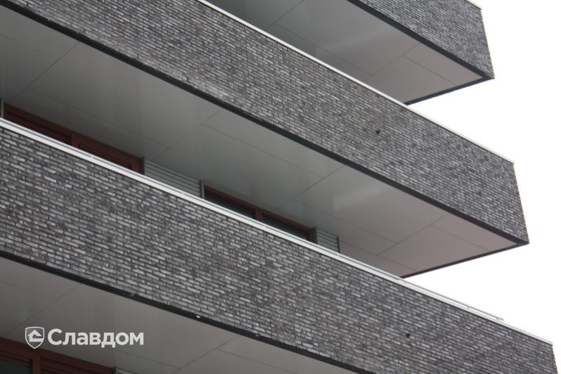 Бизнес центр с облицовкой кирпичом Terca Rinko Falls