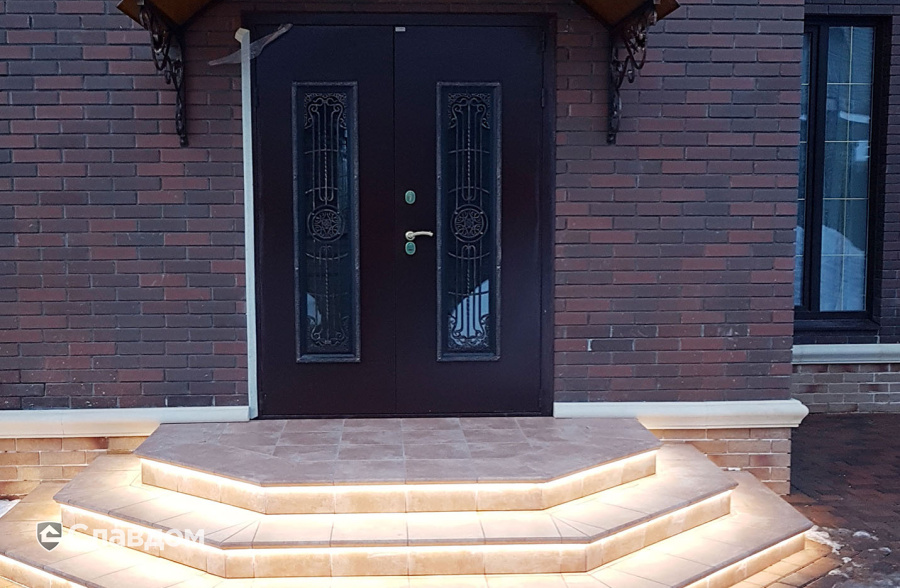 Коллекция ступеней и плитки Westerwaelder Klinker ATRIUM Cotto в облицовке крыльца и лестниц