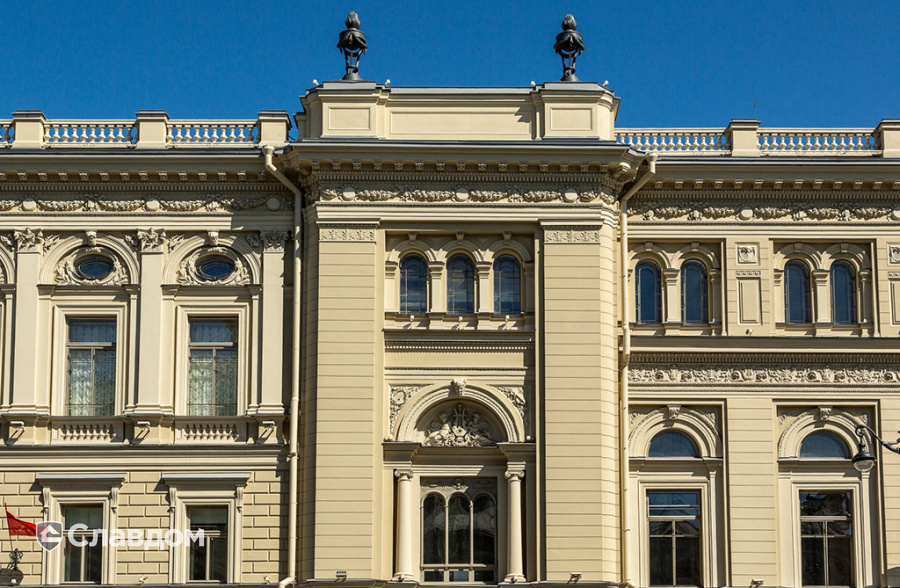 Консерватория им. Н.А. Римского-Корсакова на Театральной площади