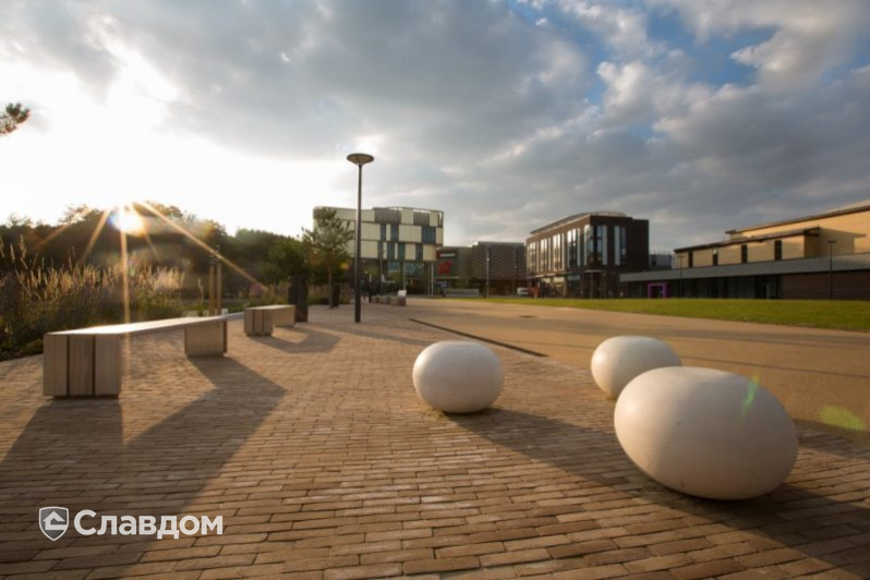 Микс брусчатки Penter Auraton, Mastiek и Siena в центре города Телфорд