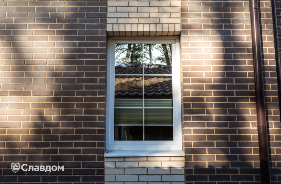 Частный дом в Ленинградской области с облицовкой кирпичом Terca 