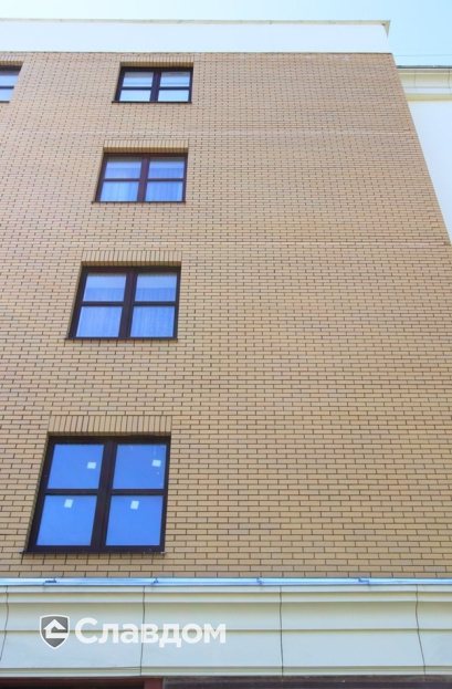 Малоэтажный жилой дом с облицовкой кирпичом Terca Markish