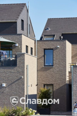 Частный дом с облицовкой кирпичом Terca Cromo