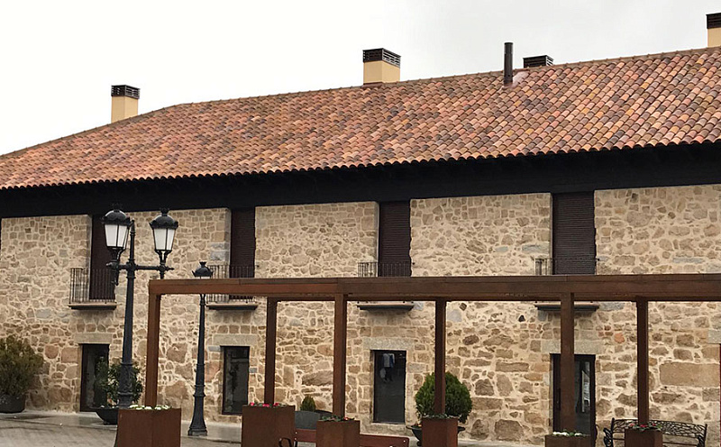 Керамическая черепица рядовая La Escandella Large Mixed, Milenium