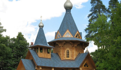 Церковь с применением мягкой кровли TEGOLA Нордик Синий