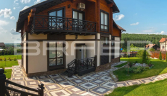 Частный дом с мощением тротуарной плиткой BRAER Лувр