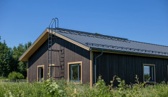 Частный дом с использованием кликфальца ARMO Rooftop Matte RAL 7024